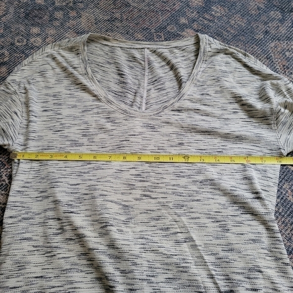 Lululemon Meant To Move Long Sleeve Tiger Space Dye Black White Scoop Neck Gray - Picture 8 of 10